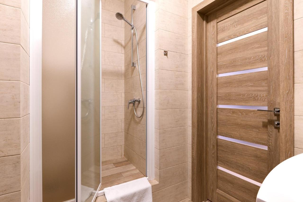 Затишна Квартира У Центрі Міста Elisium3 Kyiv Exterior foto